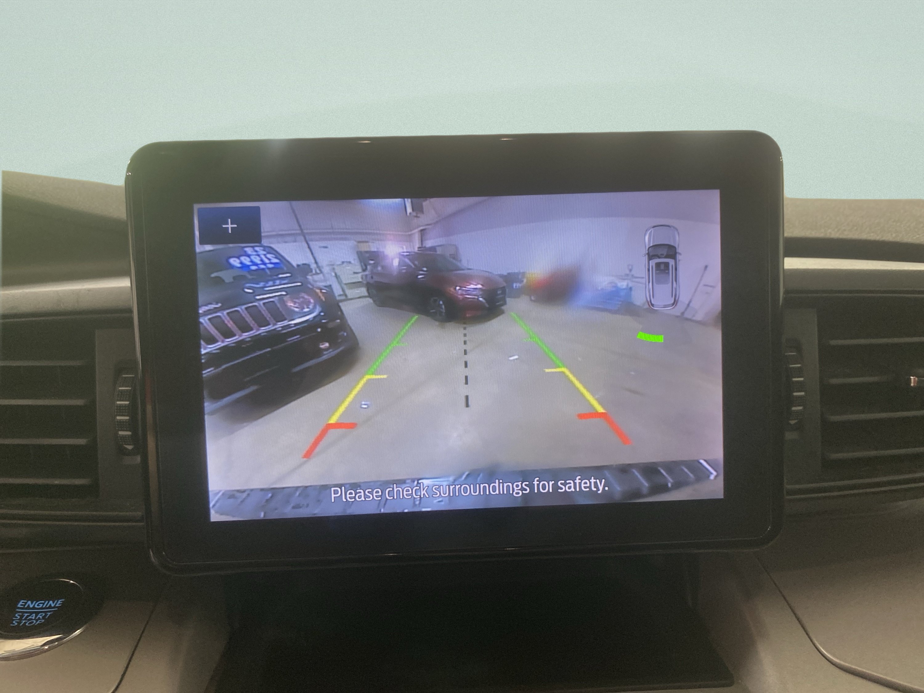Used 2023 Ford Explorer XLT AWD/4WD image 26