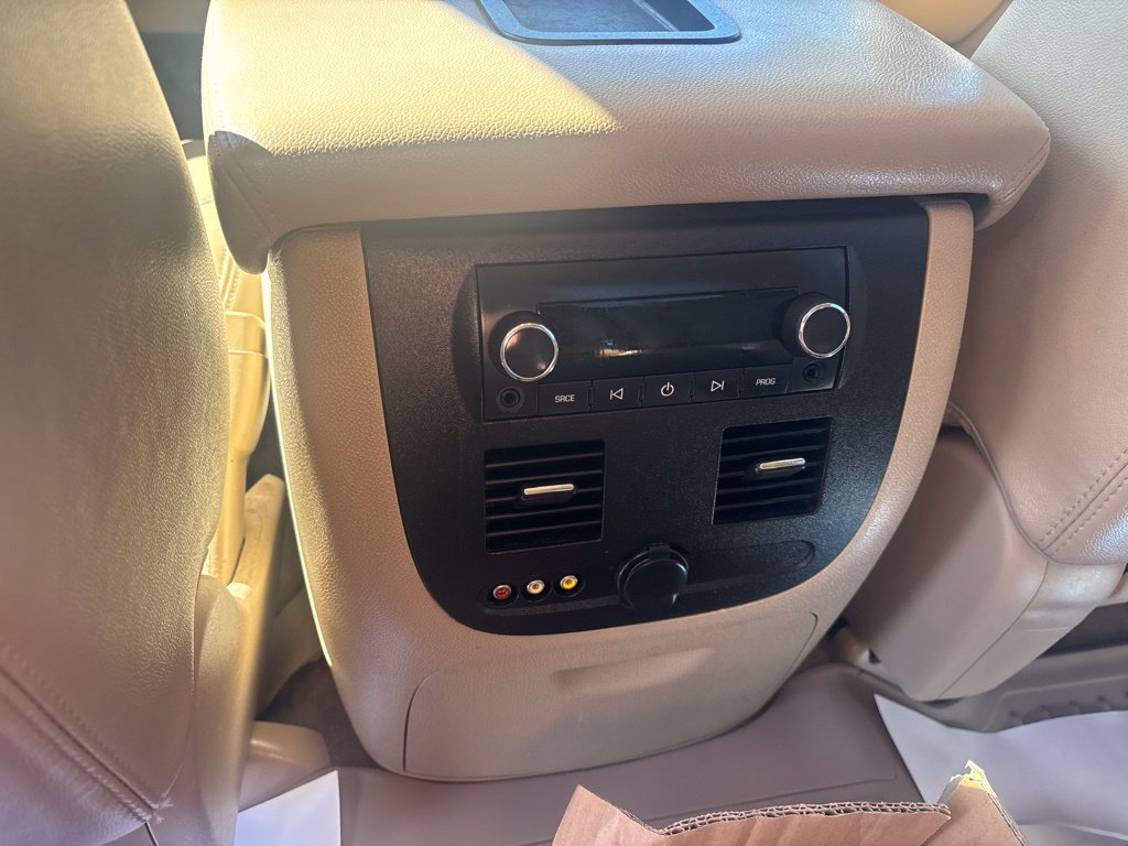 Used 2013 Chevrolet Avalanche LTZ AWD/4WD image 37
