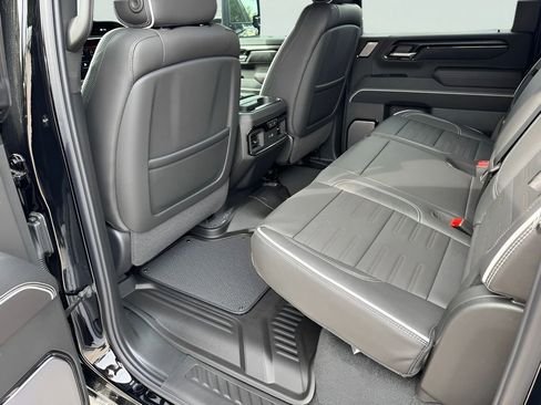 New 2026 GMC Sierra 2500 AT4X AWD/4WD image 15