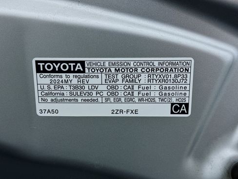 Used 2024 Toyota Corolla LE w/ LE Convenience Package FWD image 20