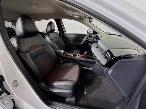 Certified 2025 Nissan Kicks SR image 24