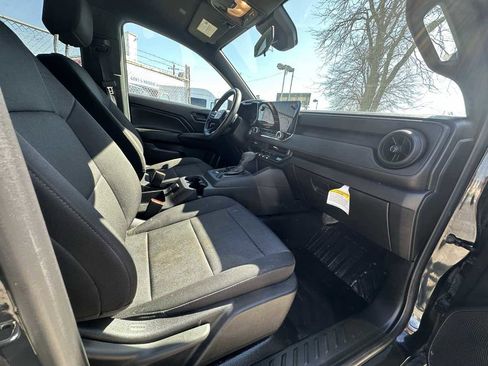 Used 2023 Chevrolet Colorado W/T image 25