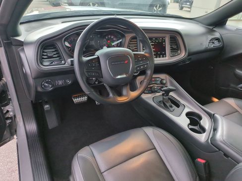 Used 2023 Dodge Challenger SXT w/ Plus Package image 15