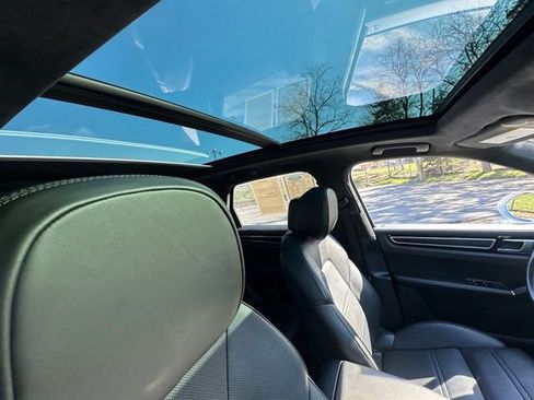 Used 2023 Porsche Cayenne GTS image 39