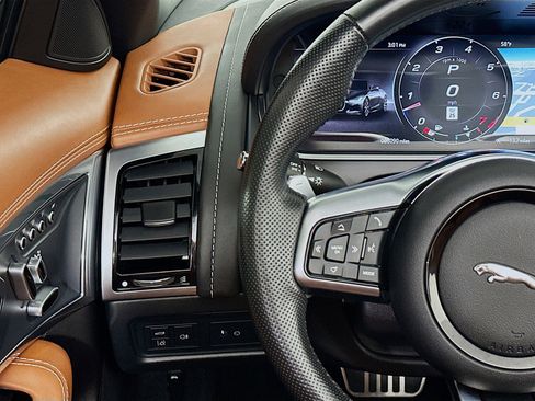 Used 2023 Jaguar F-TYPE R image 13