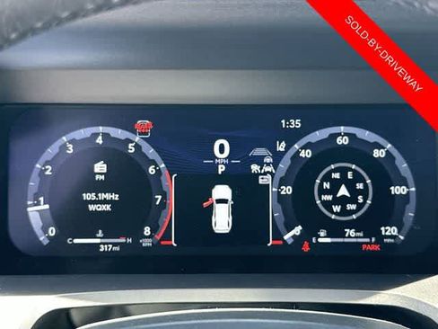 Used 2025 Toyota 4Runner TRD Off-Road Premium AWD/4WD image 6