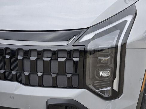 New 2026 Kia Sportage X-Line w/ X-Line Technology Package image 6