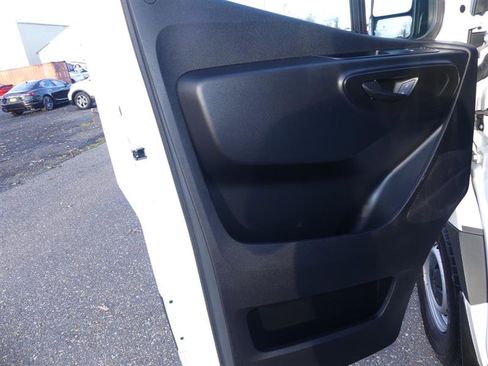 Used 2023 Mercedes-Benz Sprinter 1500 image 19
