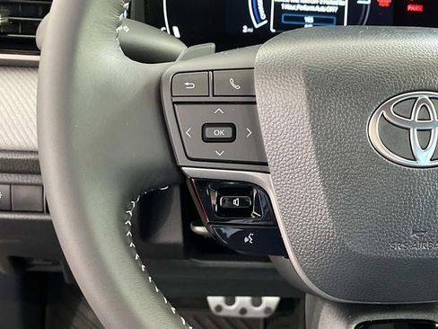 New 2026 Toyota Camry SE FWD image 22