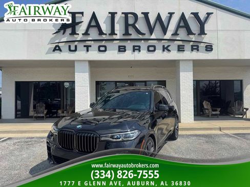 Used 2021 BMW X7 M50i AWD/4WD image 1