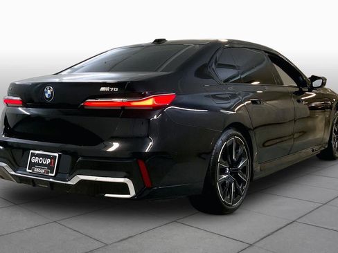 Used 2024 BMW i7 M70 AWD/4WD image 12
