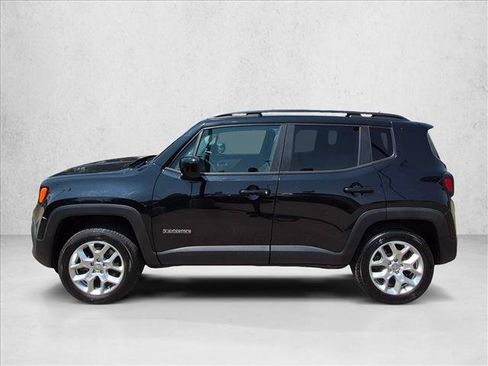 Used 2015 Jeep Renegade Latitude AWD/4WD image 9