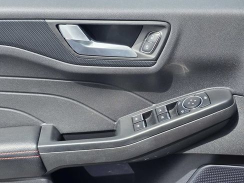 Used 2024 Ford Escape ST-Line w/ Tech Pack #1 FWD image 15