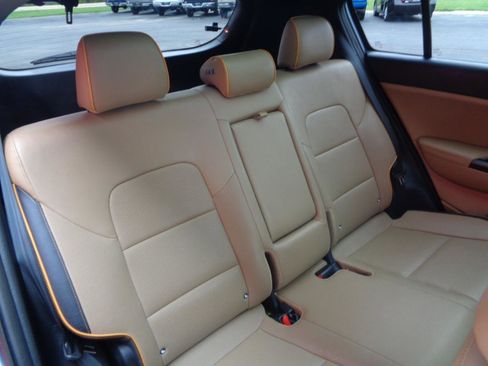 Used 2018 Kia Sportage SX image 16