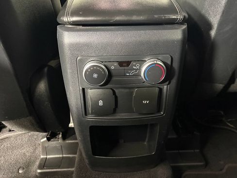Used 2020 Ford Explorer XLT RWD image 48