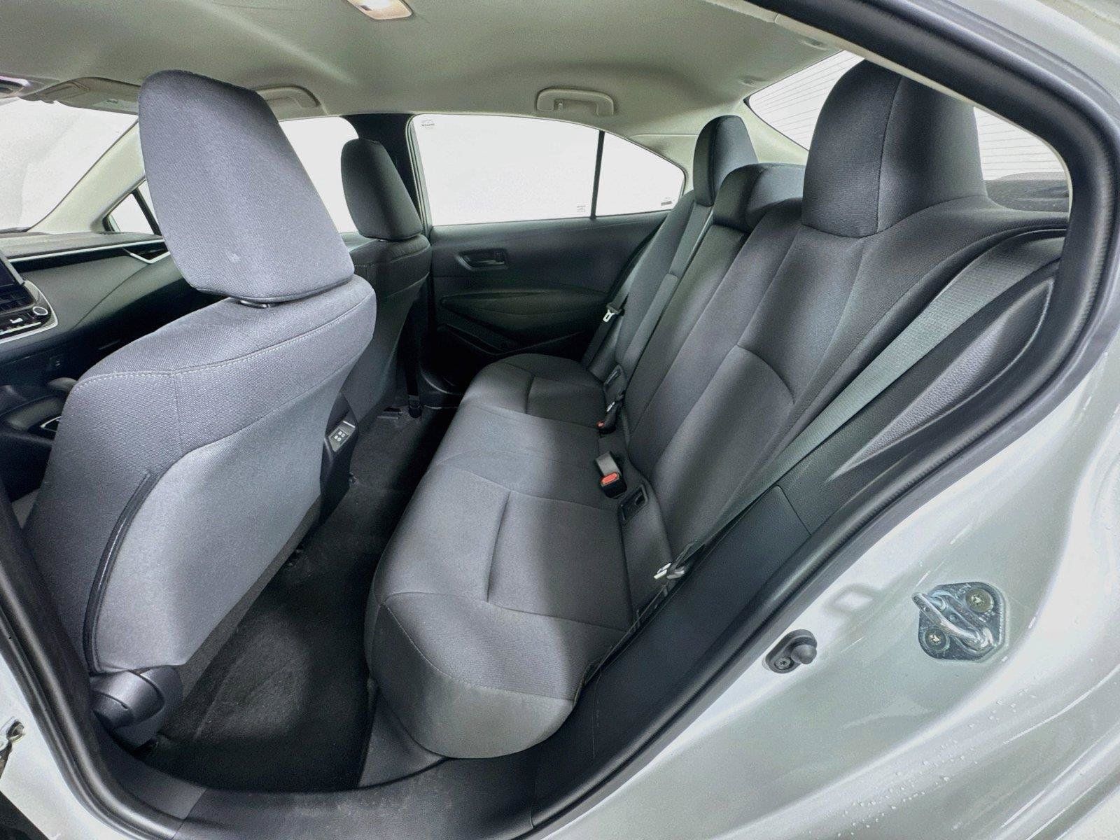 Used 2025 Toyota Corolla LE FWD image 23