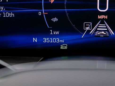 Used 2024 Cadillac Lyriq Luxury image 19