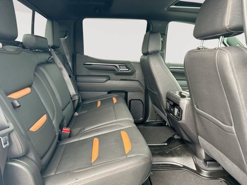 Used 2023 GMC Sierra 1500 AT4 w/ AT4 Premium Package AWD/4WD image 29