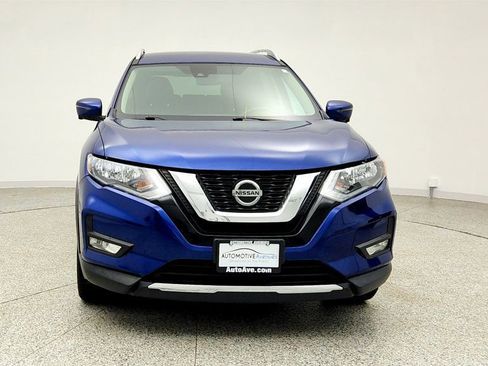Used 2020 Nissan Rogue SL image 2