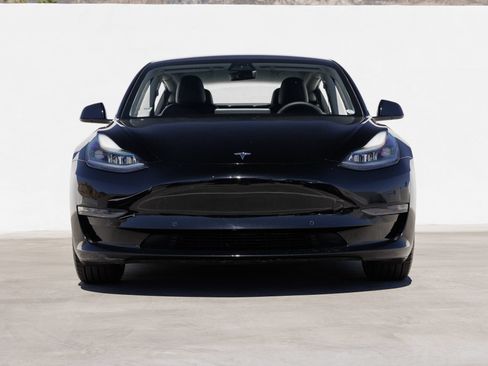 Used 2021 Tesla Model 3 Standard Range Plus RWD image 10