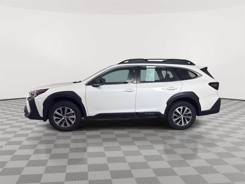 Certified 2023 Subaru Outback AWD/4WD image 4