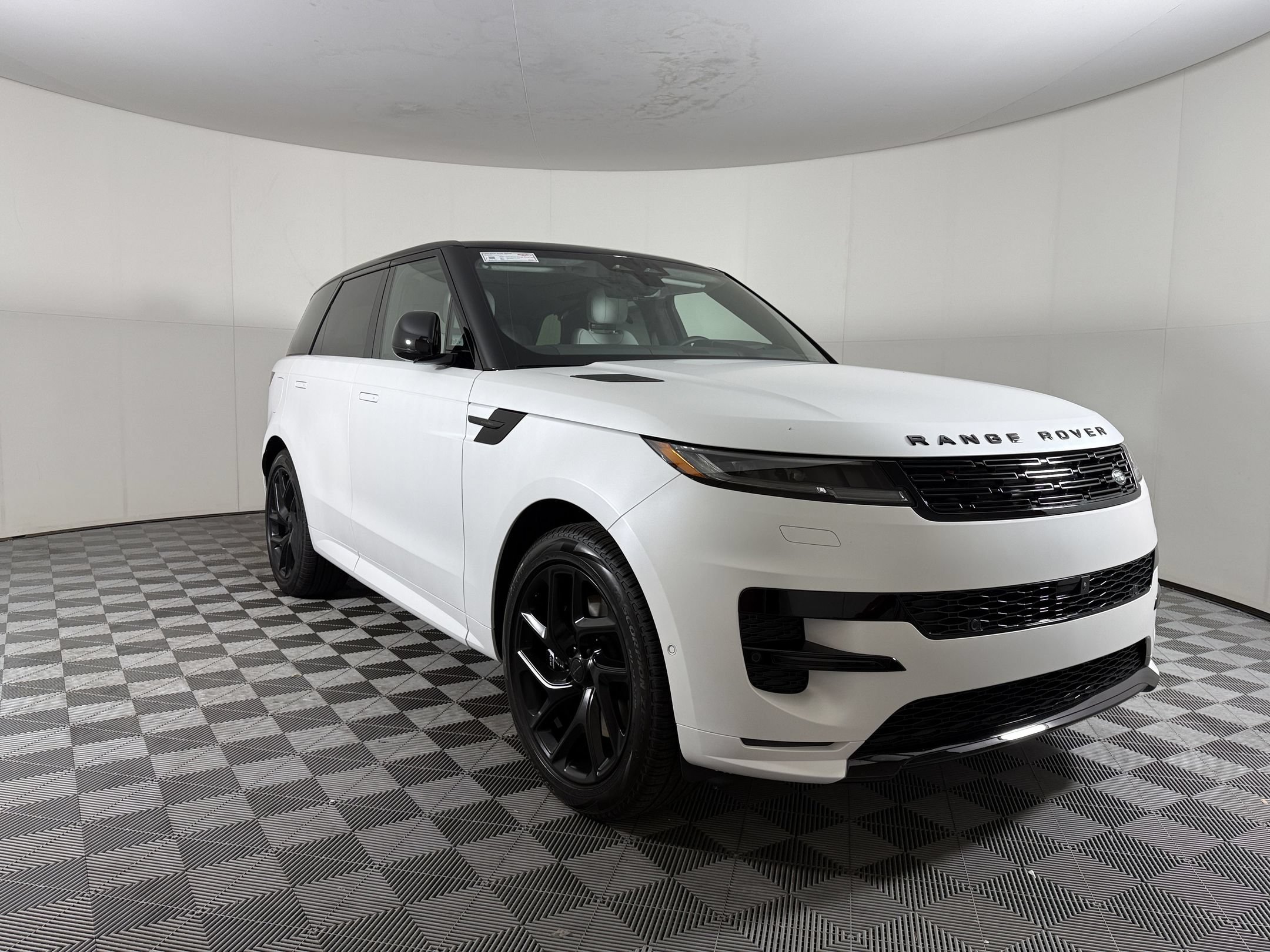 New 2027 Land Rover Range Rover Sport Battersea AWD/4WD image 7