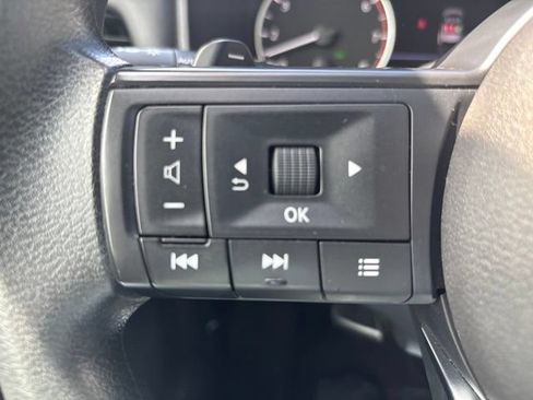 Used 2024 Nissan Rogue SV AWD/4WD image 22