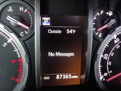 Used 2022 Toyota 4Runner Limited image 19