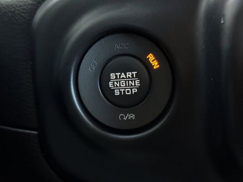 Used 2019 Jeep Wrangler Unlimited Rubicon image 26