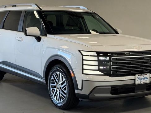 Certified 2026 Hyundai Palisade SEL FWD image 6