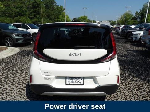 Used 2023 Kia Soul S FWD image 7