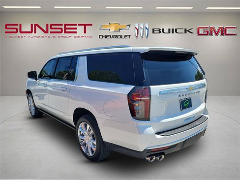 Certified 2024 Chevrolet Suburban High Country w/ Advanced Technology Package AWD/4WD image 41
