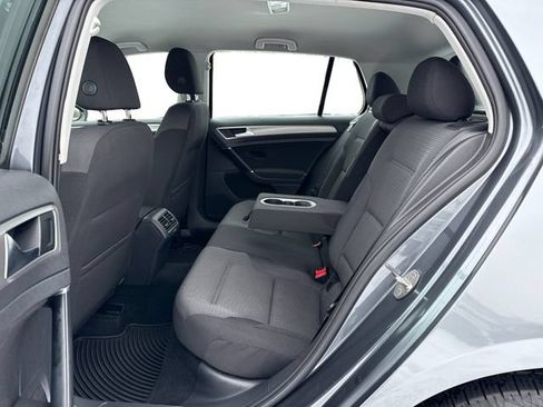 Used 2017 Volkswagen Golf S FWD image 11