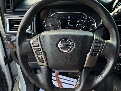 Used 2022 Nissan Titan Platinum Reserve w/ Moonroof Package AWD/4WD image 8