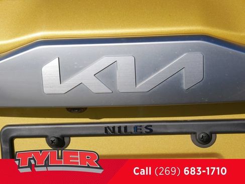 Used 2023 Kia Seltos S w/ Navigation Package FWD image 14