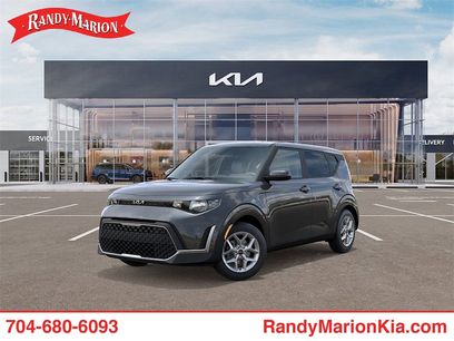 New 2025 Kia Soul LX