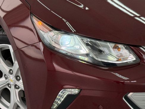 Used 2017 Chevrolet Volt Premier w/ Driver Confidence II Package image 10