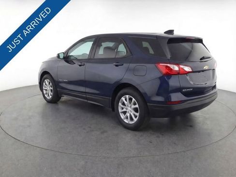 Used 2021 Chevrolet Equinox LS image 14