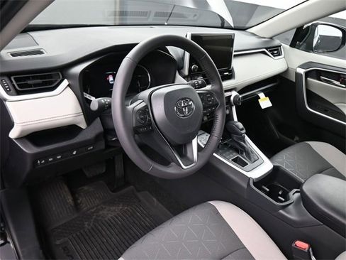 New 2025 Toyota RAV4 XLE image 18