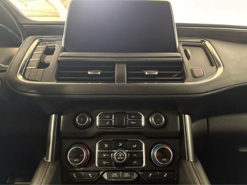 Used 2023 Chevrolet Suburban Z71 AWD/4WD image 23