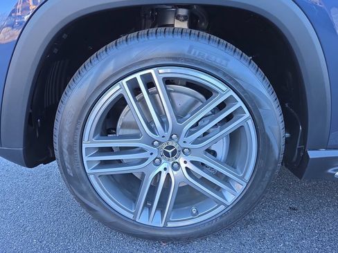 Certified 2026 Mercedes-Benz GLS 450 4MATIC image 9