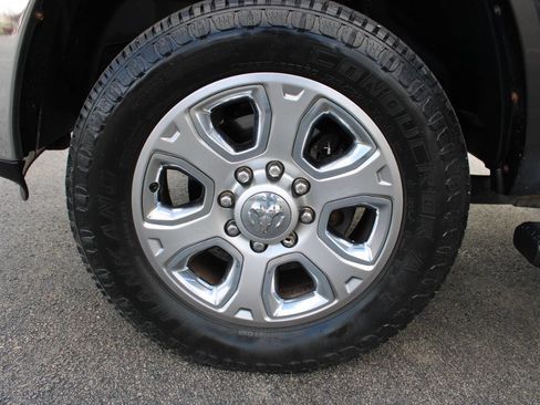 Used 2014 RAM 2500 Laramie w/ Convenience Group image 15