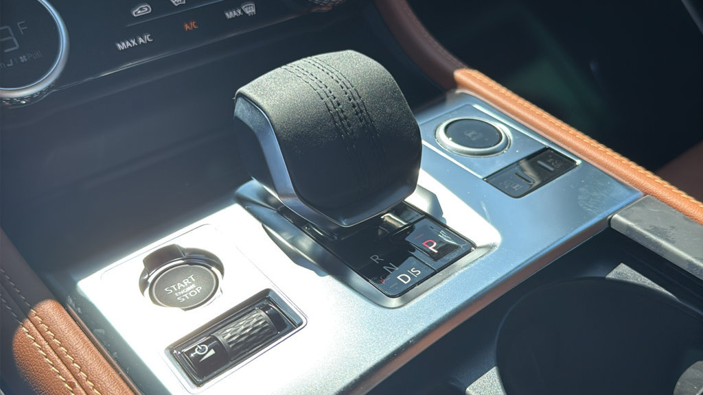 New 2026 Jaguar F-PACE R-Dynamic S AWD/4WD image 18