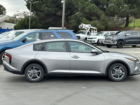 New 2026 Kia K4 LXS image 3