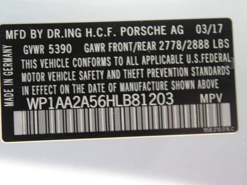 Used 2017 Porsche Macan AWD/4WD image 43