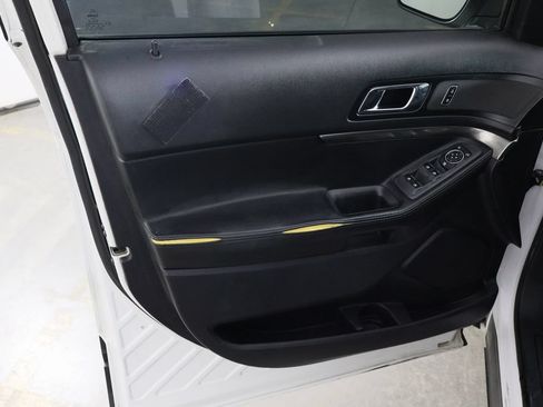 Used 2019 Ford Explorer 4WD Police Interceptor image 11