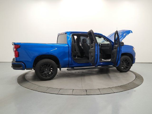 Used 2024 Chevrolet Silverado 1500 RST AWD/4WD image 17