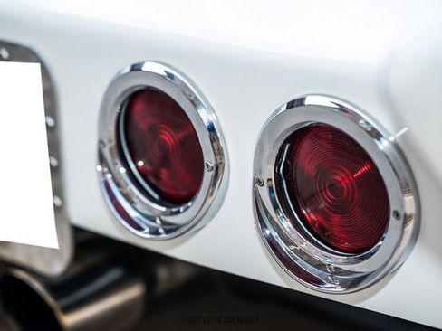 Used 1991 Chevrolet Corvette Coupe image 50