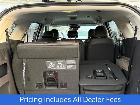 New 2026 Kia Carnival EX FWD image 12