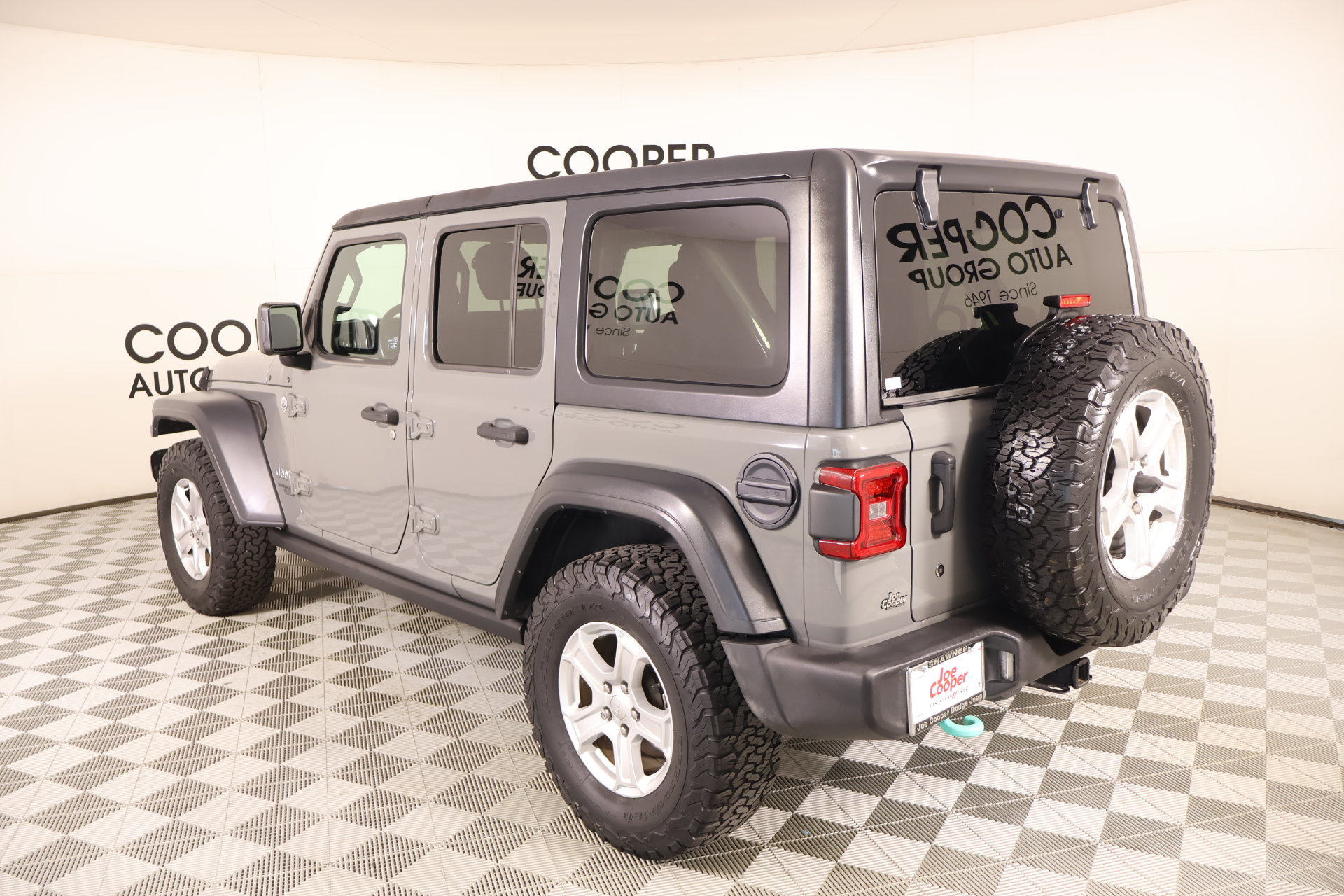 Used 2018 Jeep Wrangler Unlimited Sport S AWD/4WD image 21